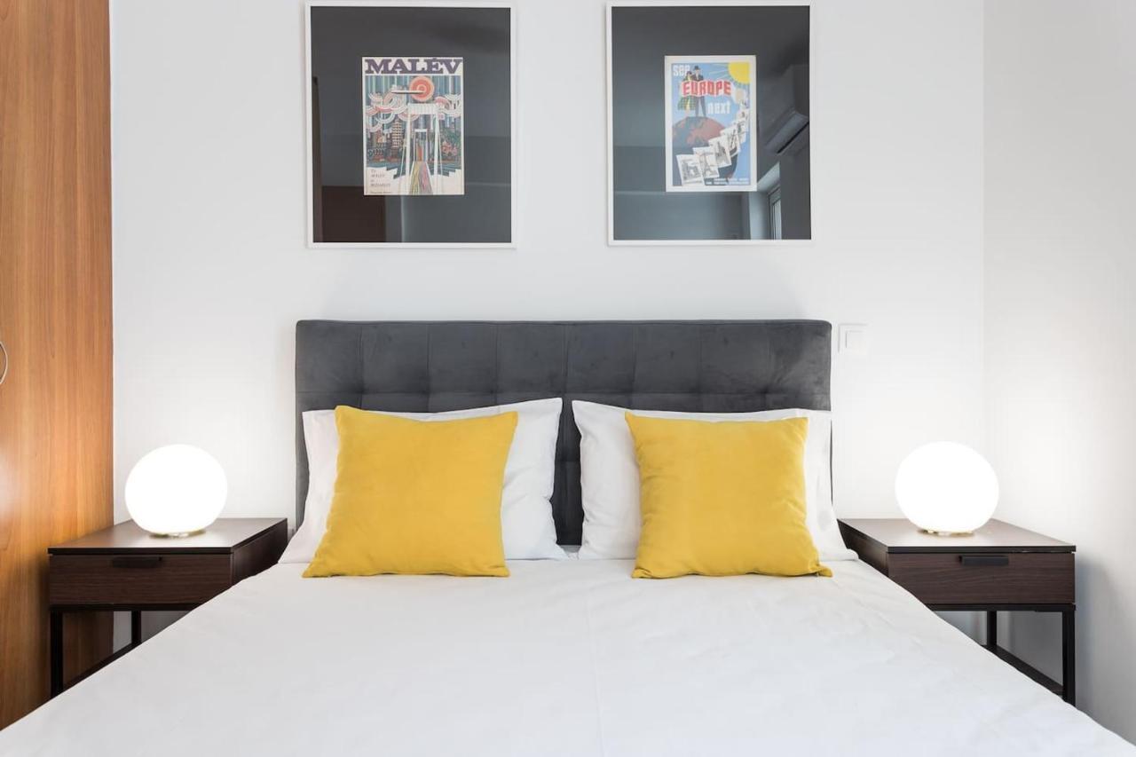 Stunning Flat With Lovely Terrace & Parking Garage アテネ エクステリア 写真