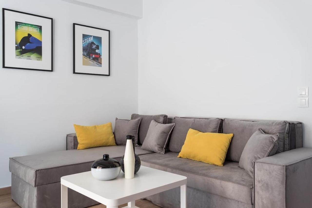 Stunning Flat With Lovely Terrace & Parking Garage アテネ エクステリア 写真