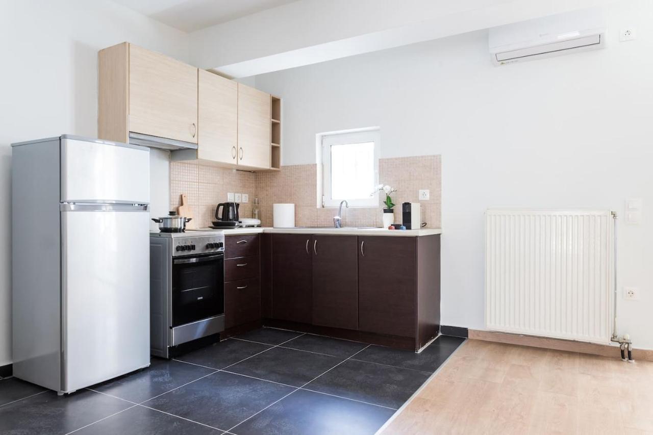 Stunning Flat With Lovely Terrace & Parking Garage アテネ エクステリア 写真