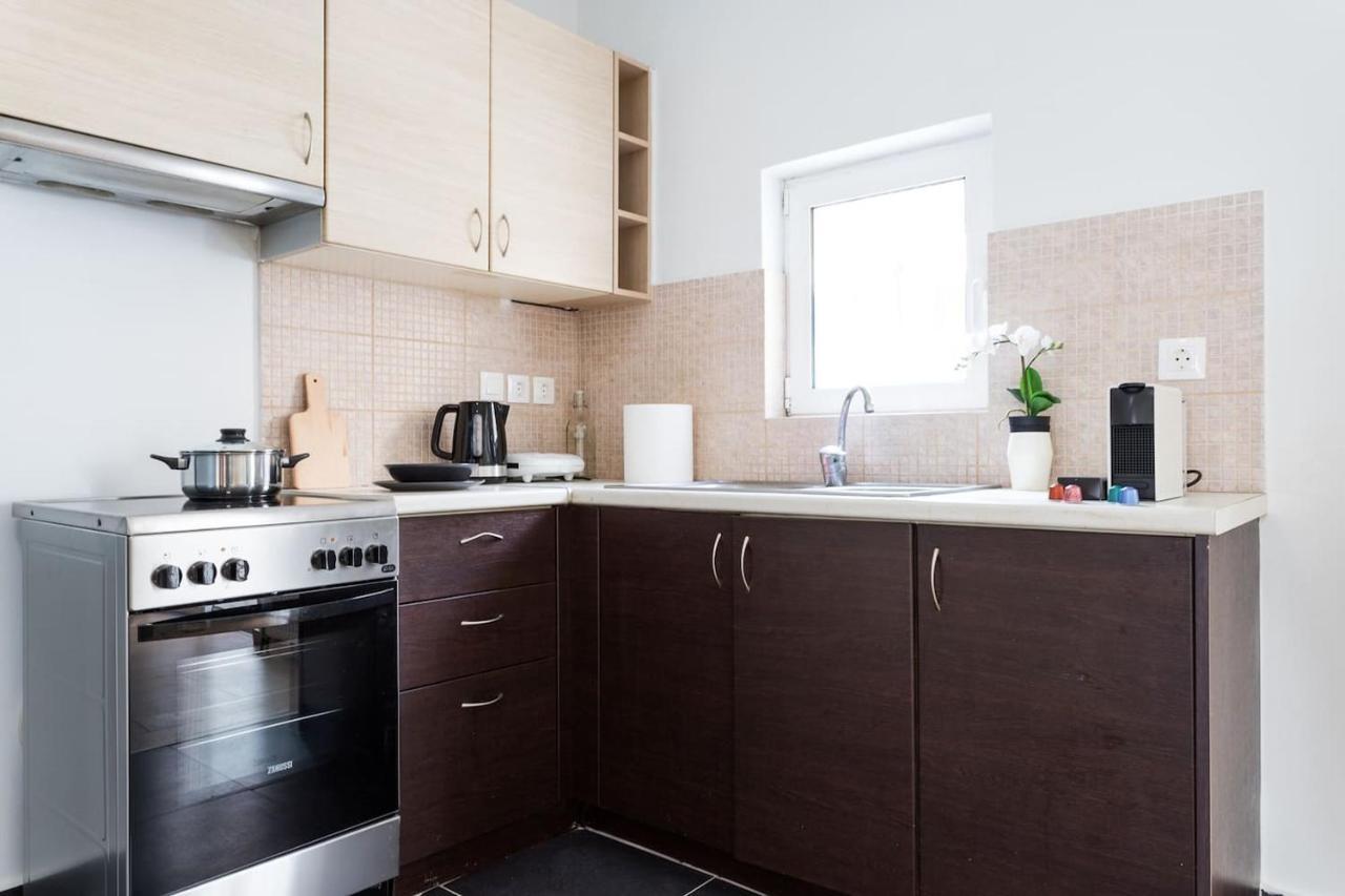 Stunning Flat With Lovely Terrace & Parking Garage アテネ エクステリア 写真